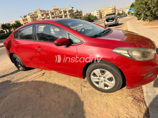 Kia Cerato 2013 Red Automatic Used for Sale in Cairo - 3