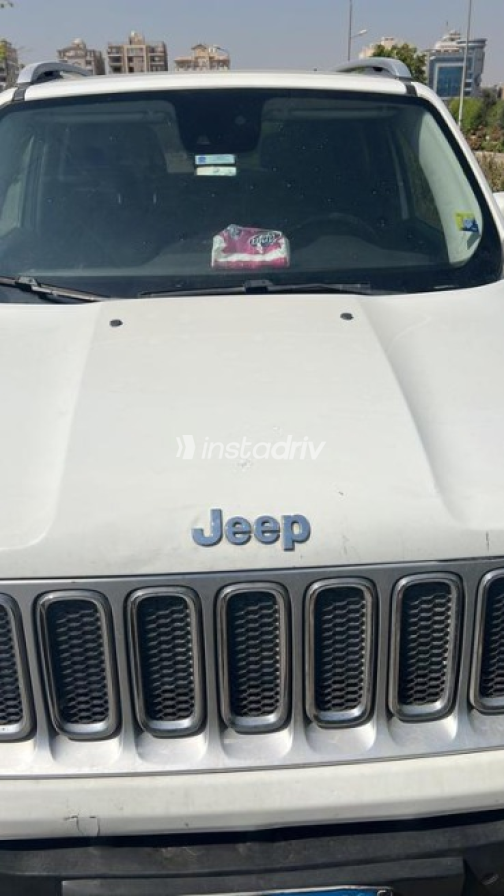 Jeep Renegade 2017 White Automatic Used for Sale in Greater Cairo ( Cairo + Giza) - 1