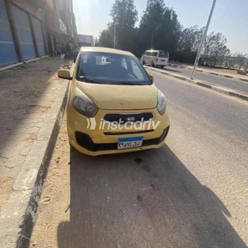 Kia Picanto 2015 Yellow Automatic Used for Sale in Giza - 1