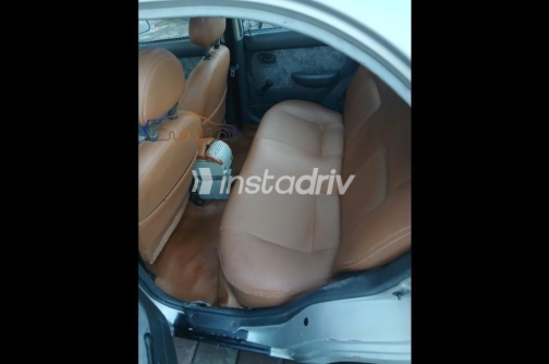 Hyundai Accent 2006 Silver Automatic Used for Sale in Mansoura - 5