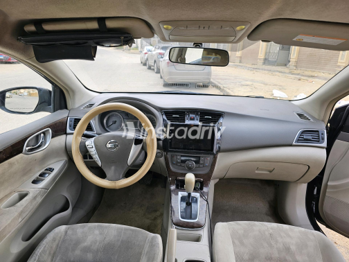 Nissan Sentra 2018 Dark Gray Automatic Used for Sale in Greater Cairo ( Cairo + Giza) - 4