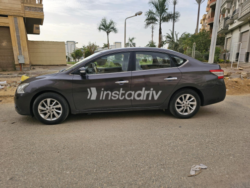 Nissan Sentra 2018 Dark Gray Automatic Used for Sale in Greater Cairo ( Cairo + Giza) - 5