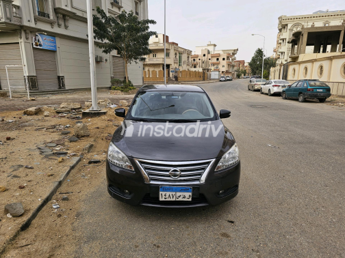 Nissan Sentra 2018 Dark Gray Automatic Used for Sale in Greater Cairo ( Cairo + Giza) - 8