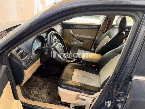 Brilliance V5 2014 Black Automatic Used for Sale in Alexandria - 6