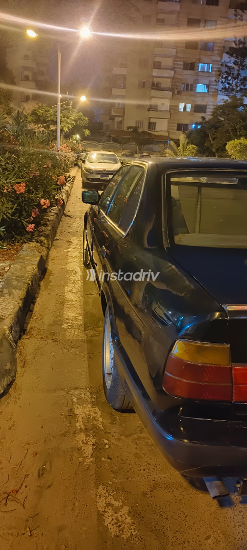 بي ام دبليو 520 1992 أسود أوتوماتيك مستعملة للبيع في الإسكندرية - 7