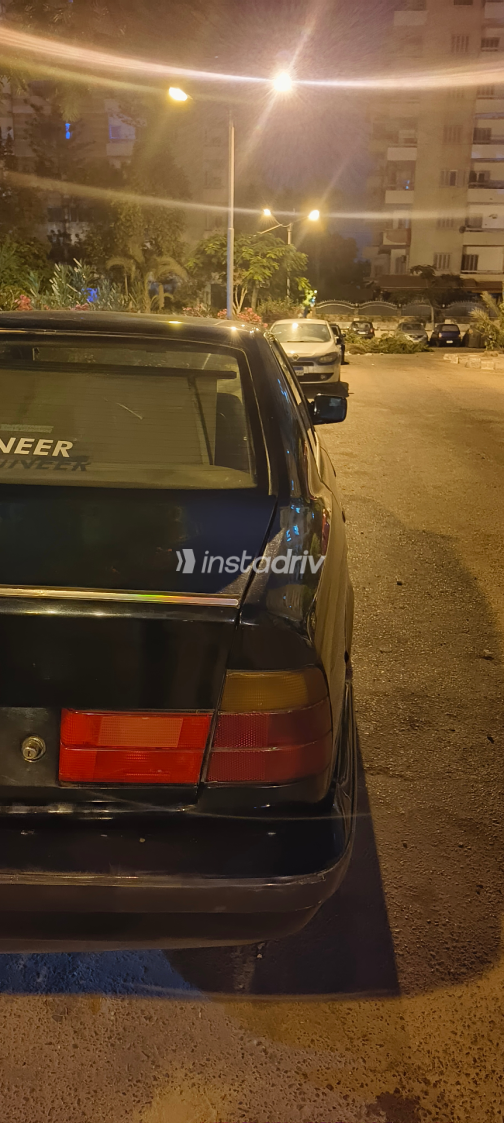 بي ام دبليو 520 1992 أسود أوتوماتيك مستعملة للبيع في الإسكندرية - 8