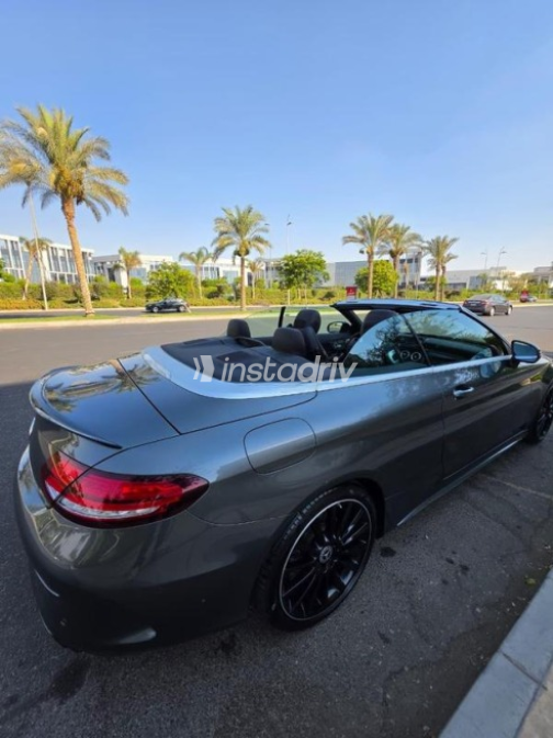 Mercedes C 200 2023 Dark Gray Automatic Used for Sale in Madinaty - 8