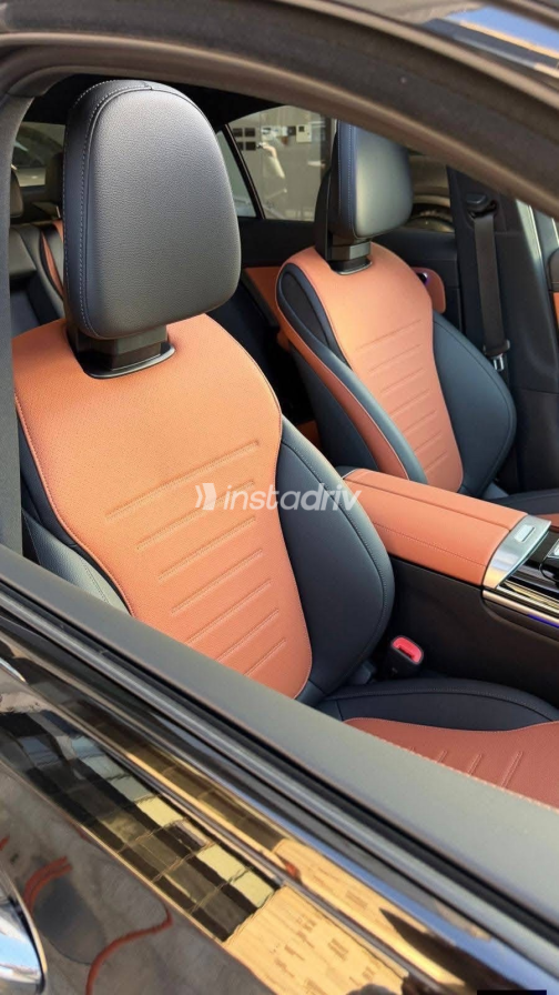 Mercedes C 180 2023 Black Automatic Used for Sale in Cairo - 3