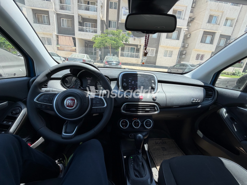 فيات 500 X 2024 أزرق أوتوماتيك مستعملة للبيع في مدينتى - 1