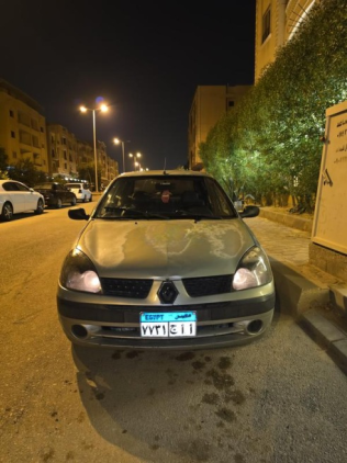 رينو كليو 2002 زيتي أوتوماتيك مستعملة للبيع في القاهرة
