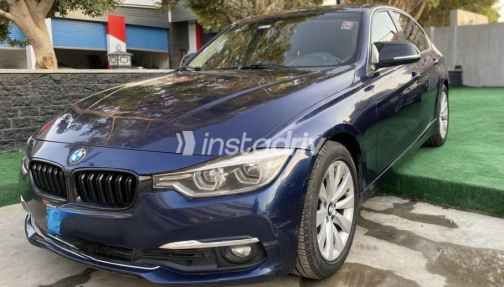 BMW 318 2019 Dark Blue Automatic Used for Sale in Cairo - 1