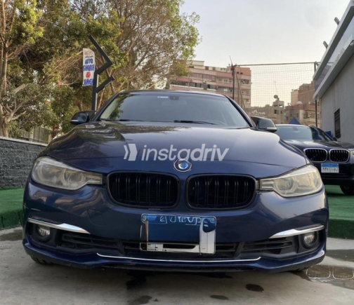 BMW 318 2019 Dark Blue Automatic Used for Sale in Cairo - 2