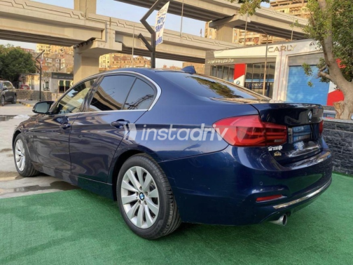 BMW 318 2019 Dark Blue Automatic Used for Sale in Cairo - 6