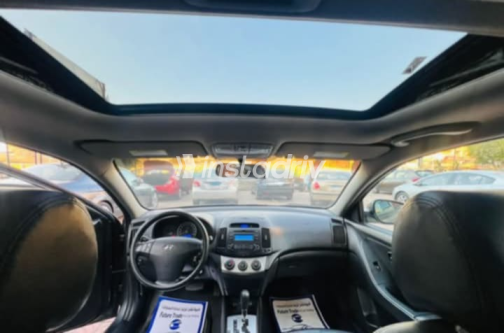 Hyundai Elantra HD 2020 Bronze Automatic Used for Sale in Nasr city - 3