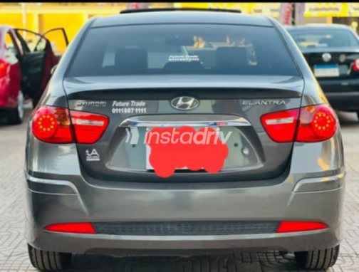 Hyundai Elantra HD 2020 Bronze Automatic Used for Sale in Nasr city - 5