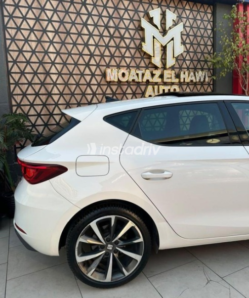 Seat Leon 2021 White Automatic Used for Sale in Cairo - 8