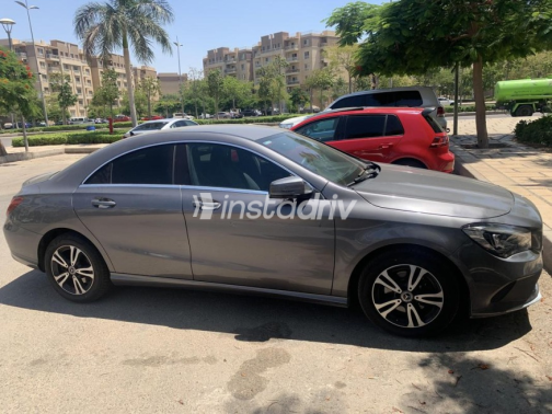 Mercedes CLA 180 2019 Brown Automatic Used for Sale in Cairo - 3