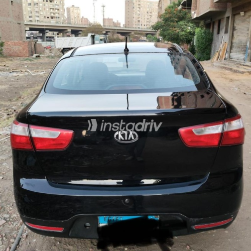 كيا ريو 2014 أسود أوتوماتيك مستعملة للبيع في الجيزة - 2