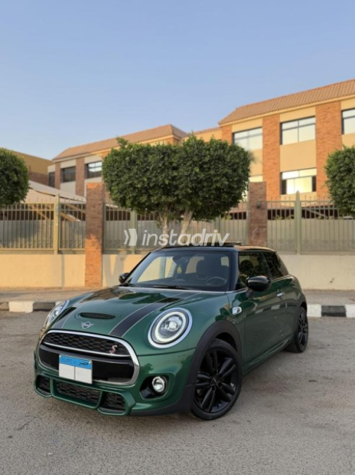 Mini Cooper 2021 Green Automatic Used for Sale in Heliopolis - 3