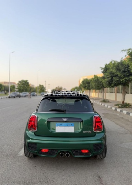 Mini Cooper 2021 Green Automatic Used for Sale in Heliopolis - 4