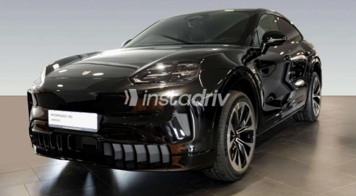Porsche Cayenne 2026 Black Automatic Used for Sale in Cairo - 2