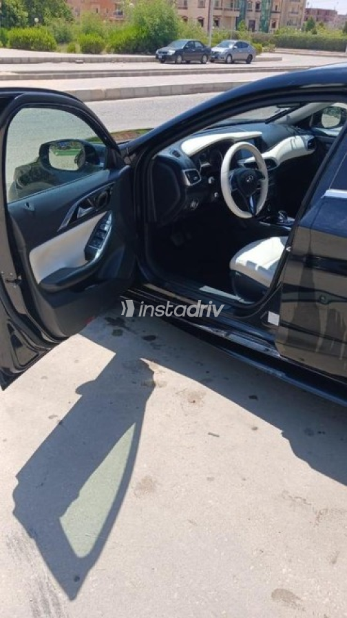 Infiniti Q30 2018 White Automatic Used for Sale in Greater Cairo ( Cairo + Giza) - 7
