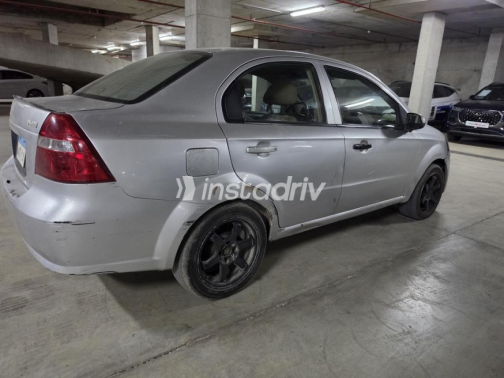 Chevrolet Aveo 2009 Silver Automatic Used for Sale in Sheikh Zayed City - 4
