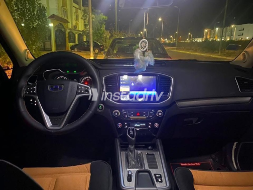 جيلي X7 2019 أسود أوتوماتيك مستعملة للبيع في شرم الشيخ - 1