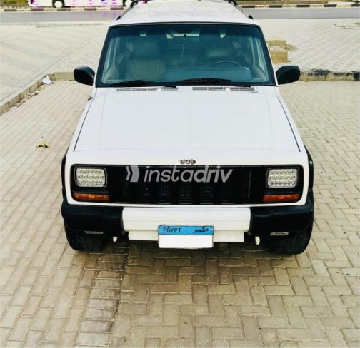 Jeep Cherokee 1998 White Automatic Used for Sale in Nasr city - 4
