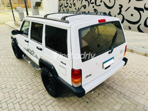 Jeep Cherokee 1998 White Automatic Used for Sale in Nasr city - 5