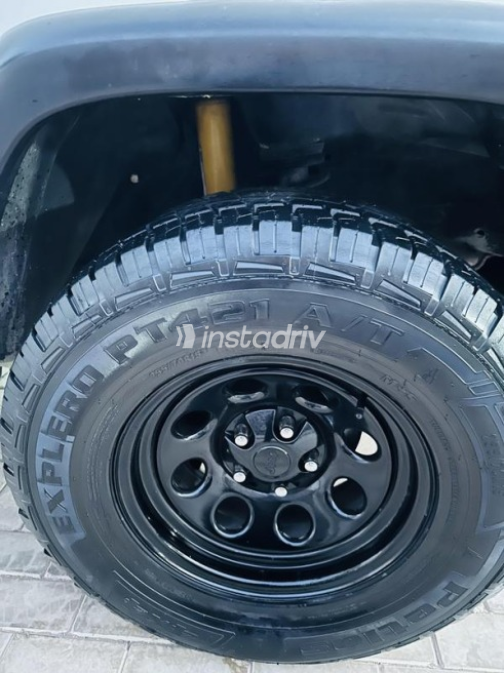 Jeep Cherokee 1998 White Automatic Used for Sale in Nasr city - 7