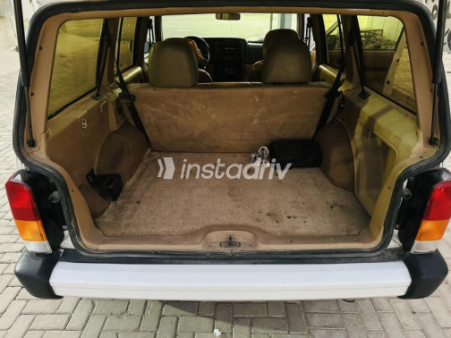 Jeep Cherokee 1998 White Automatic Used for Sale in Nasr city - 8