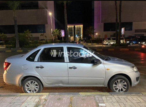 Lada Granta 2016 Silver Automatic Used for Sale in Alexandria - 4