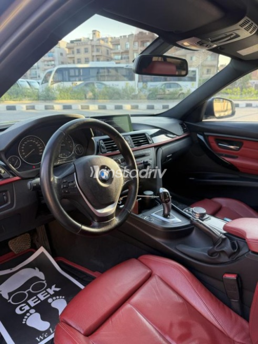 بي ام دبليو 320 2015 فضي أوتوماتيك مستعملة للبيع في مصر الجديدة - 7