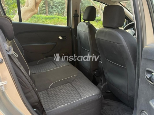 Renault Sandero 2015 Mocha Automatic Used for Sale in Giza - 10