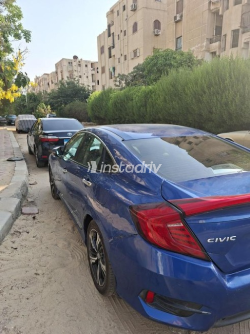 هوندا سيفك 2018 أبيض أوتوماتيك مستعملة للبيع في القاهرة الكبرى ( القاهرة - الجيزة) - 6