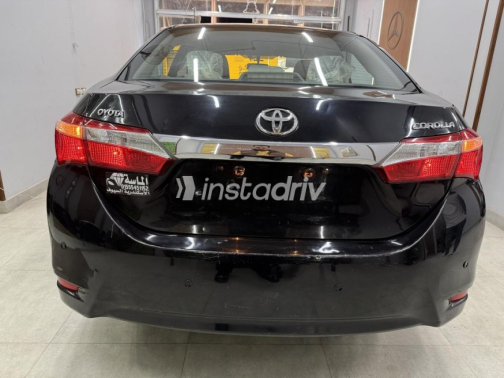 Toyota Corolla 2014 Black Automatic Used for Sale in Greater Cairo ( Cairo + Giza) - 9