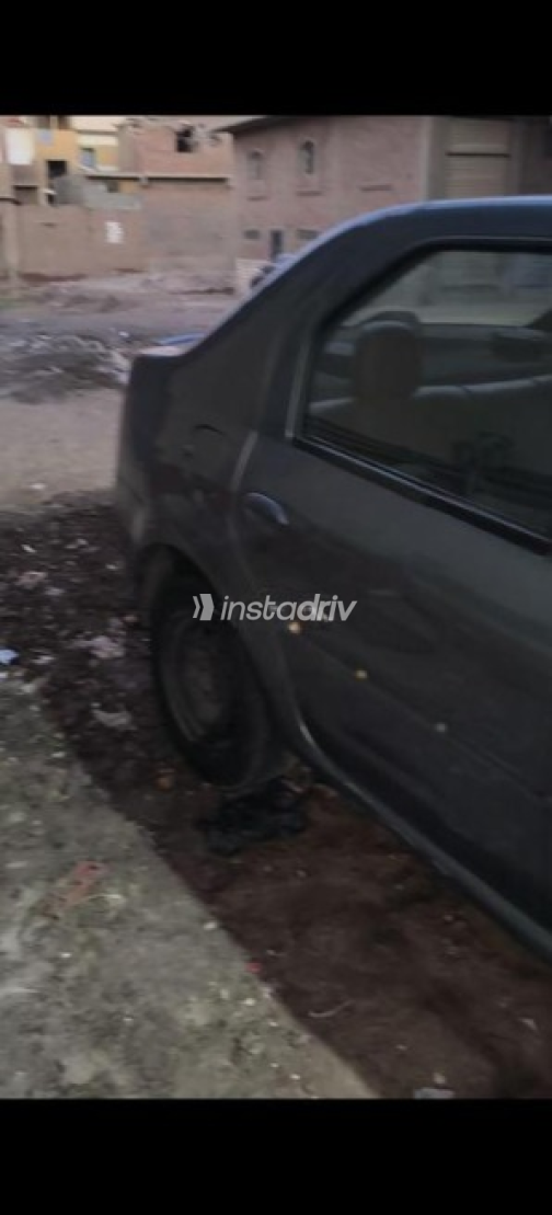 Renault Logan 2011 Dark Blue Automatic Used for Sale in Greater Cairo ( Cairo + Giza) - 9