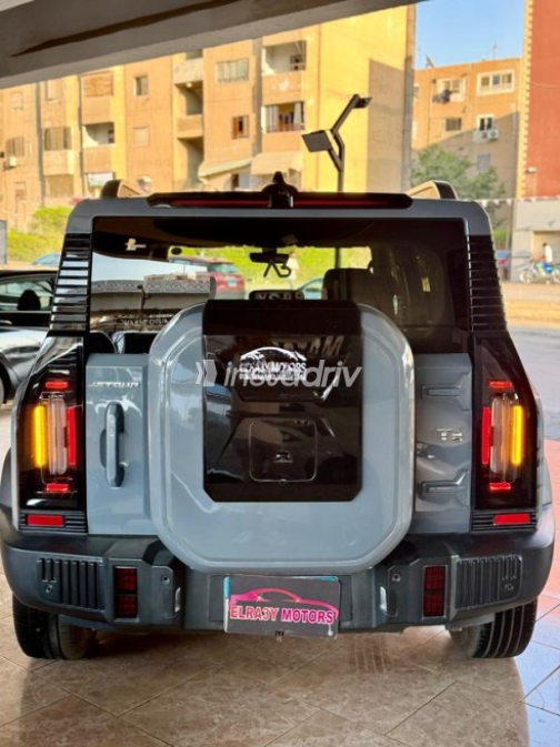 Jetour T2 2025 White Automatic Used for Sale in Greater Cairo ( Cairo + Giza) - 4