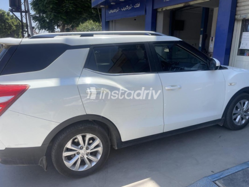 Ssang Yong Tivoli XLV 2019 White Automatic Used for Sale in Greater Cairo ( Cairo + Giza) - 3
