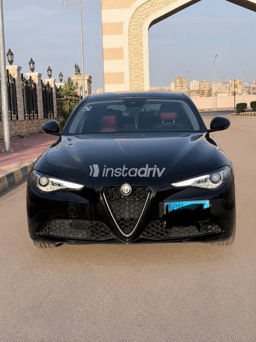 الفاروميو جوليا 2021 أسود أوتوماتيك مستعملة للبيع في الإسكندرية - 2