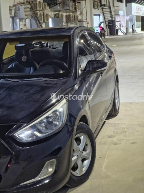 هيونداي اكسنت RB 2015 أسود أوتوماتيك مستعملة للبيع في 6 أكتوبر - 8