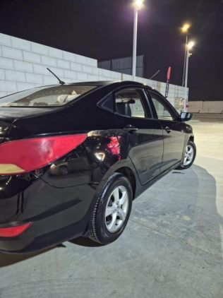 هيونداي اكسنت RB 2015 أسود أوتوماتيك مستعملة للبيع في 6 أكتوبر