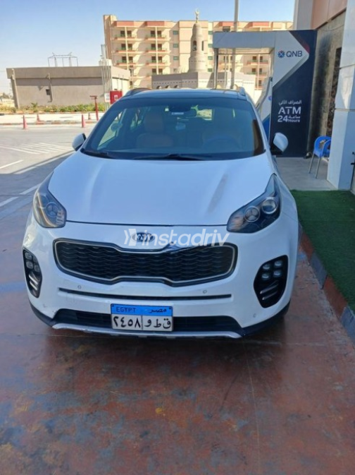 Kia Sportage 2017 White Automatic Used for Sale in Greater Cairo ( Cairo + Giza) - 2