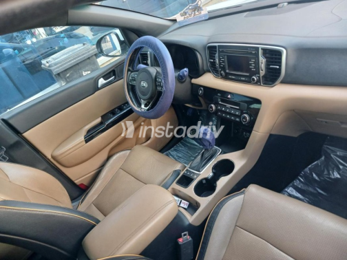 Kia Sportage 2017 White Automatic Used for Sale in Greater Cairo ( Cairo + Giza) - 4