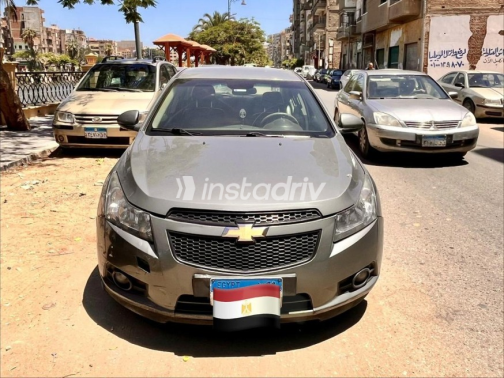 Chevrolet Cruze 2010 Gray Automatic Used for Sale in Shibin el Kom  - 1