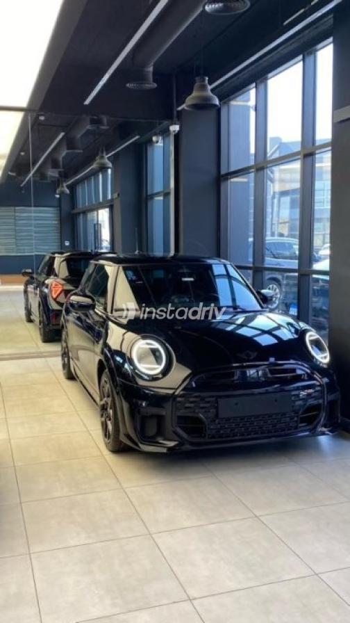 Mini Cooper 2025 Black Automatic Used for Sale in El Katameya - 3