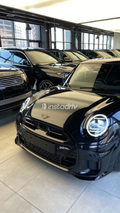 Mini Cooper 2025 Black Automatic Used for Sale in El Katameya - 4