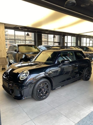 Mini Cooper 2025 Black Automatic Used for Sale in El Katameya