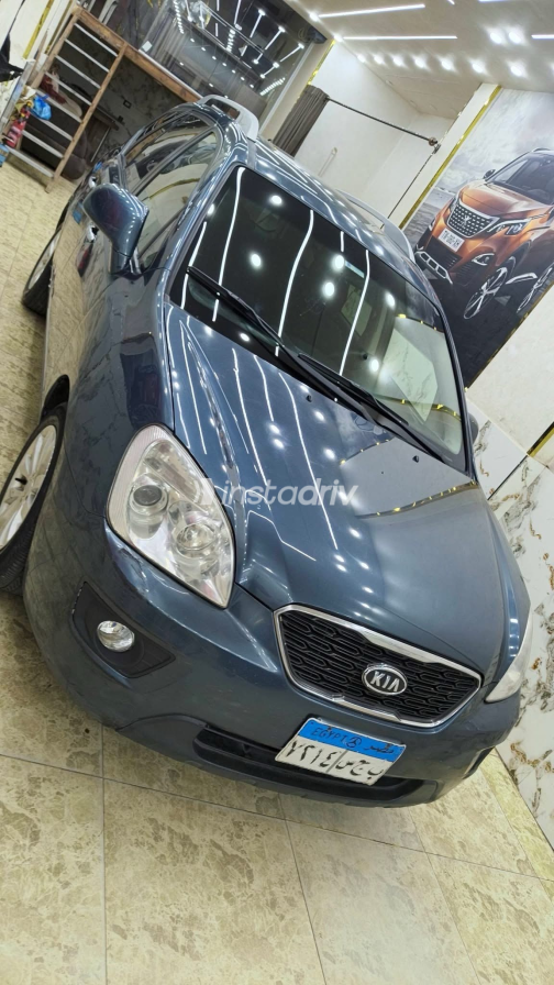 Kia Carens 2011 Blue Automatic Used for Sale in Alexandria - 2